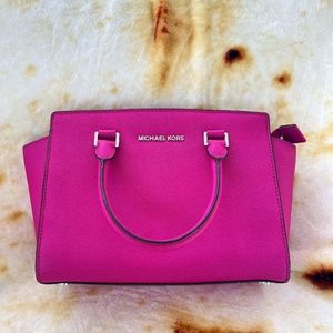 Michael Kors Selma Medium Top-Zip Satchel - Fuchsia